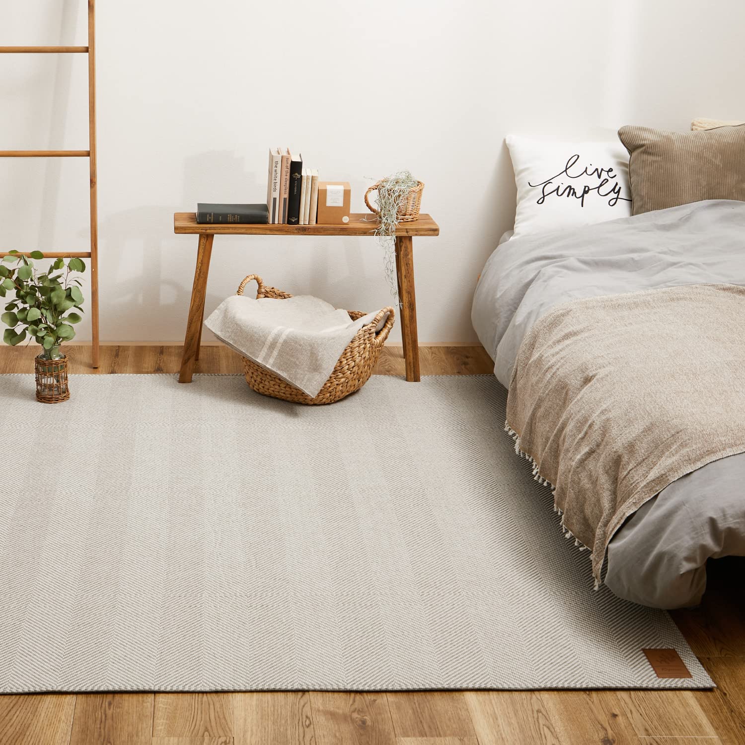 Hagiwara 190 x 240 cm Herringbone Machine Hot compatible Rug, Gray, Approx. Bona Rug, washable, Non-slip processing,
Hagiwara 190 x 240 cm Herringbone Machine Hot compatible Rug, Gray, Approx. Bona Rug, washable, Non-slip processing,