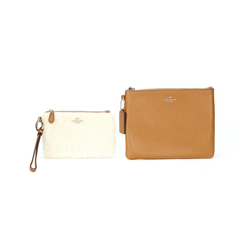 COACH 21 brand micro-label zipper closure leather clutch small size women s white with brown белый
COACH 21 brand micro-label zipper closure leather clutch small size women s white with brown белый