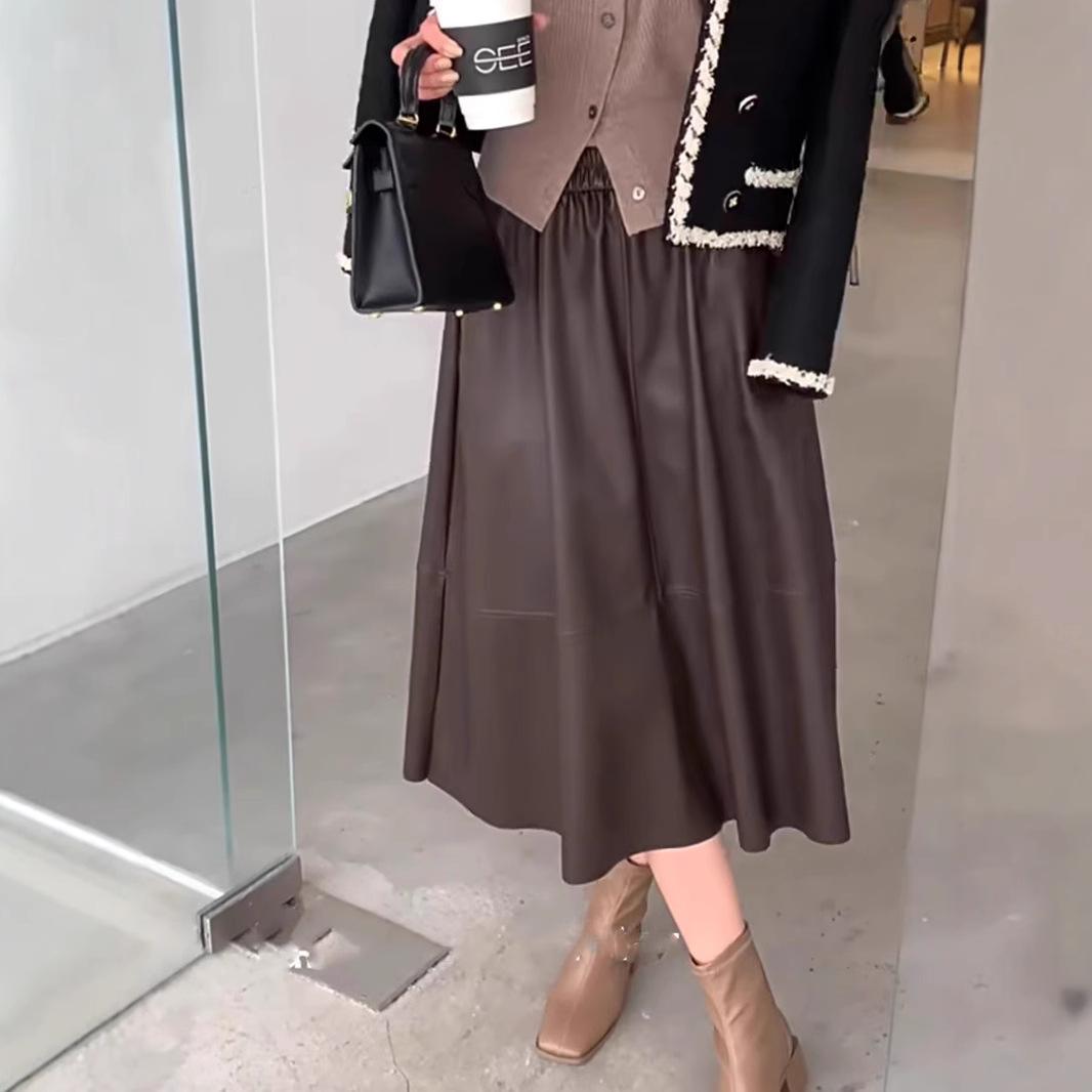 2024 High-End Autumn PU Leather A-Line Midi Skirt - High Waist, Slimming, Umbrella Swing Design 4XL
2024 High-End Autumn PU Leather A-Line Midi Skirt - High Waist, Slimming, Umbrella Swing Design 4XL