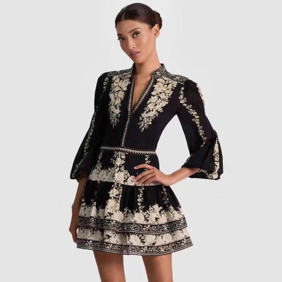 French Court Style V-Neck Ruffle Hem Lantern Sleeve Dress for Women - Retro Print, Early Spring 2025 Collection Extra Large чорний
French Court Style V-Neck Ruffle Hem Lantern Sleeve Dress for Women - Retro Print, Early Spring 2025 Collection Extra Large чорний