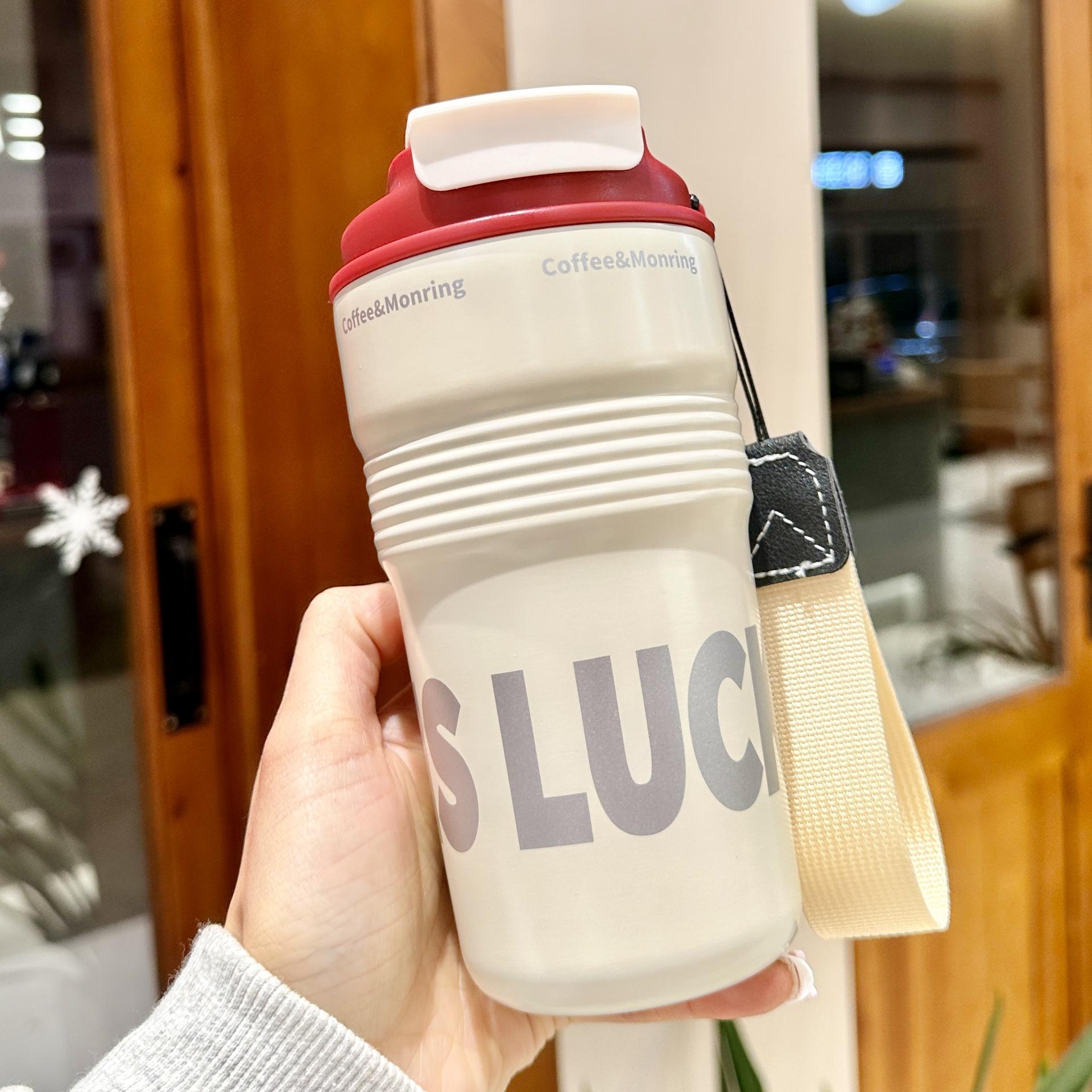 Coffee Cup Steel Thermos Drinking Cup Outdoor High-looking Male and Female Student Straw Mug Gift Mug Durable Durable Useful 480ml
Coffee Cup Steel Thermos Drinking Cup Outdoor High-looking Male and Female Student Straw Mug Gift Mug Durable Durable Useful 480ml