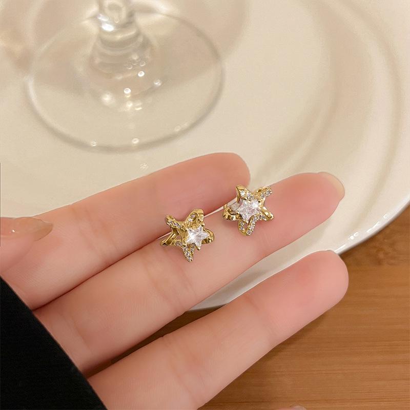 Hollow Star Shaped Earrings Lightweight Geometric Design Stylish Cutout Metal Accessories for Daily Wear and Special Occasions One Size
Hollow Star Shaped Earrings Lightweight Geometric Design Stylish Cutout Metal Accessories for Daily Wear and Special Occasions One Size