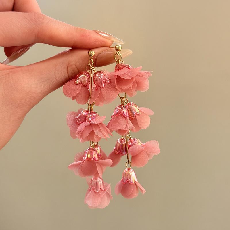 Серебристая игла шифоновый цветок бахрома серьги holiday style новые свежие и сладкие темперамент пусеты серьги niche high-end серьги
Серебристая игла шифоновый цветок бахрома серьги holiday style новые свежие и сладкие темперамент пусеты серьги niche high-end серьги