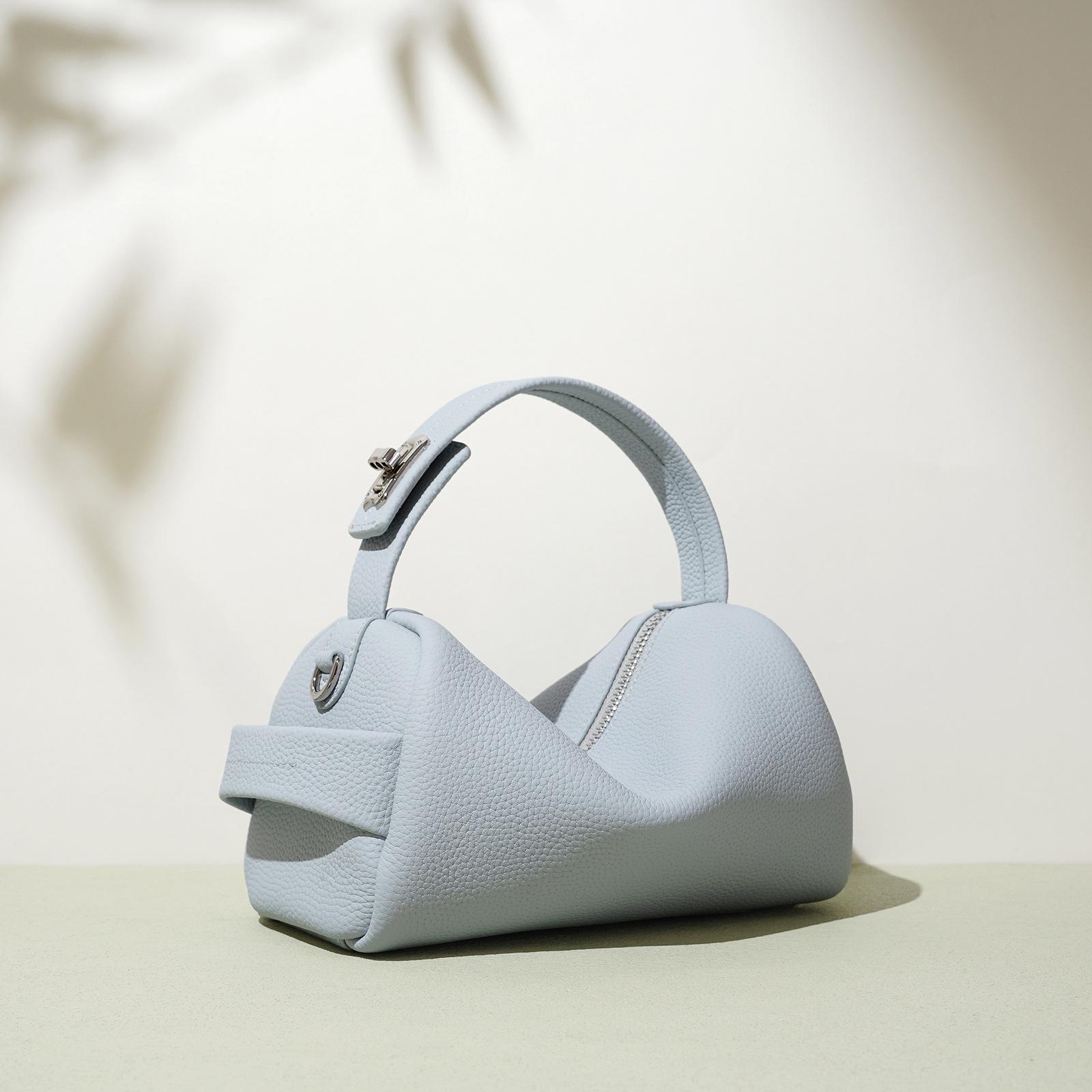 Сумка большой вместимости из мягкой кожи 2025 сумка женская сумка новая сыр новая сумка сумка через плечо сумка-мессенджер 2025 светло-синий
Сумка большой вместимости из мягкой кожи 2025 сумка женская сумка новая сыр новая сумка сумка через плечо сумка-мессенджер 2025 светло-синий