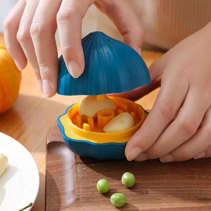 Garlic Grinder Grinding Garlic Puree Grinder Tool Household Multifunctional Manual Chili Grinder Kitchen Garlic Puree Blender
Garlic Grinder Grinding Garlic Puree Grinder Tool Household Multifunctional Manual Chili Grinder Kitchen Garlic Puree Blender