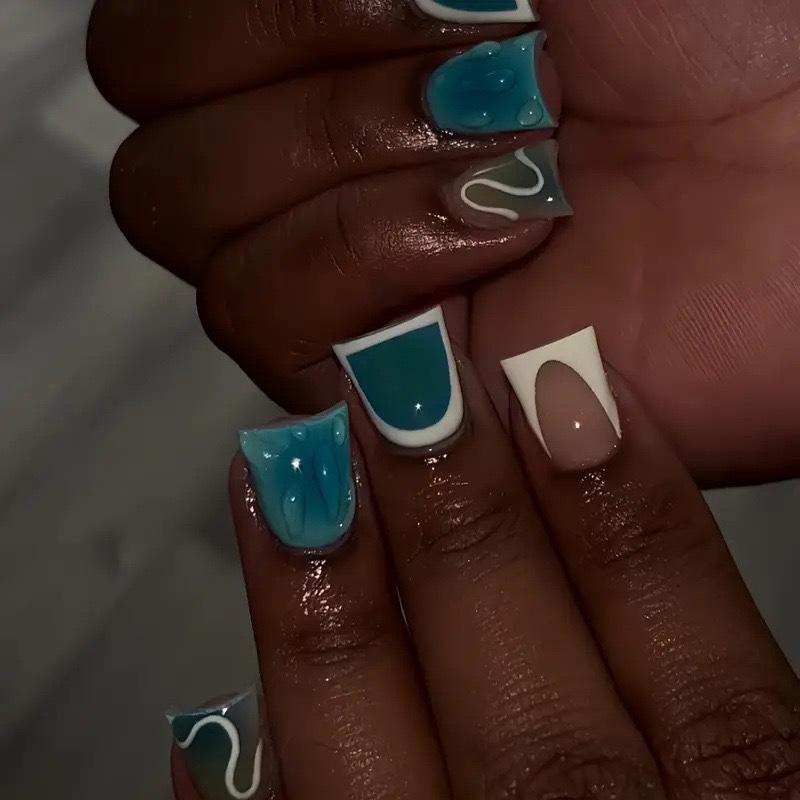 Gradient Duckbill Medium-Length Wearable Nails - Sweet and Cool Manicure with Removable Design
Gradient Duckbill Medium-Length Wearable Nails - Sweet and Cool Manicure with Removable Design