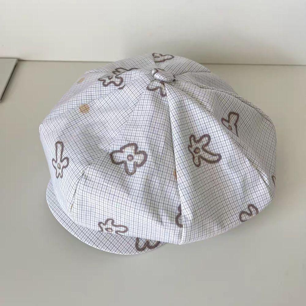 British Style Octagonal Hat Cartoon Y2k Painter Hat Fashion Flower Beret Travel Style2
British Style Octagonal Hat Cartoon Y2k Painter Hat Fashion Flower Beret Travel Style2
