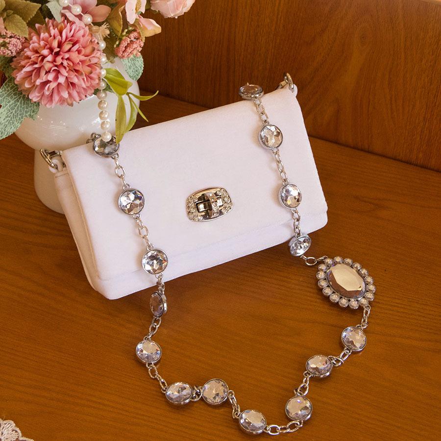 Yuan temperament high sense rhinestone waist chain shoulder bag fashion versatile velvet small square bag dinner bag
Yuan temperament high sense rhinestone waist chain shoulder bag fashion versatile velvet small square bag dinner bag