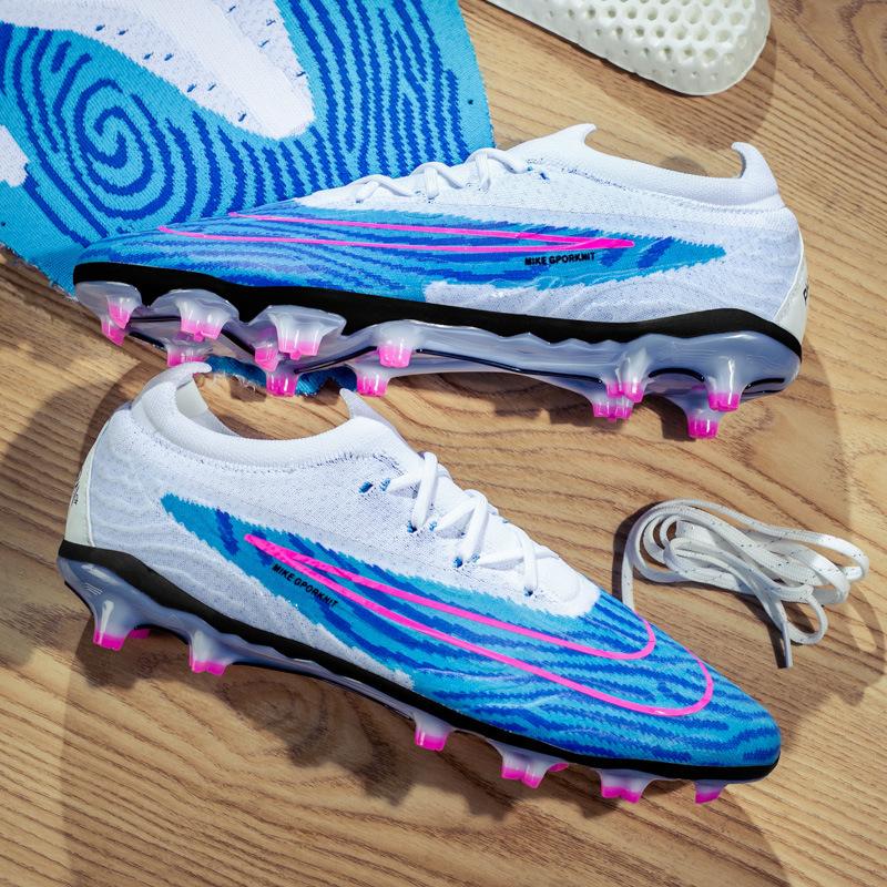 23 new low-top football shoes adult sports long and short nails non-slip and wear-resistant youth competition training shoes 35
23 new low-top football shoes adult sports long and short nails non-slip and wear-resistant youth competition training shoes 35