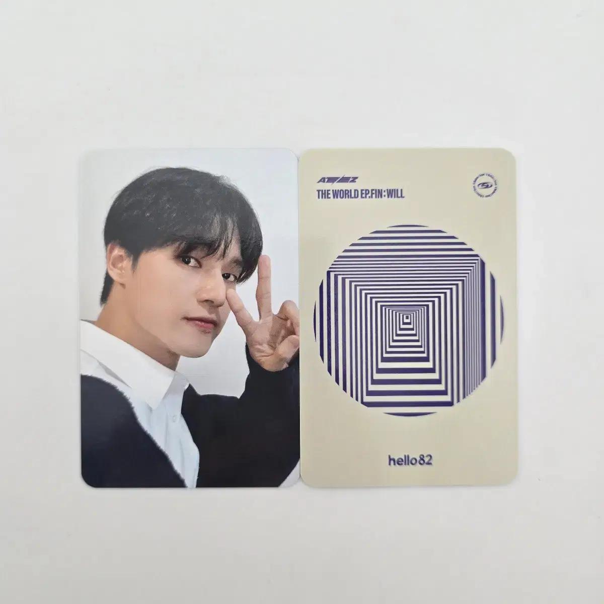 ATEEZ Bouncy La Предзаказный бонус Фансайн Уён Фока
ATEEZ Bouncy La Предзаказный бонус Фансайн Уён Фока