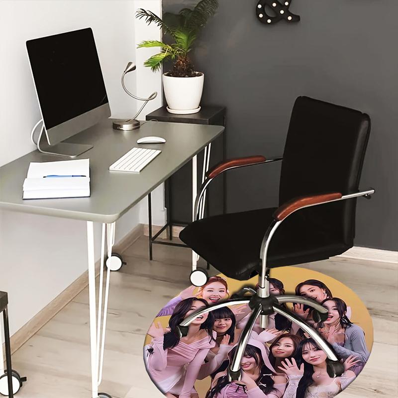 1pc K pop idol group posing together. Round carpet, Made of Polyester,Perfect for Decorating Office Chairs, Living Rooms 80cm
1pc K pop idol group posing together. Round carpet, Made of Polyester,Perfect for Decorating Office Chairs, Living Rooms 80cm