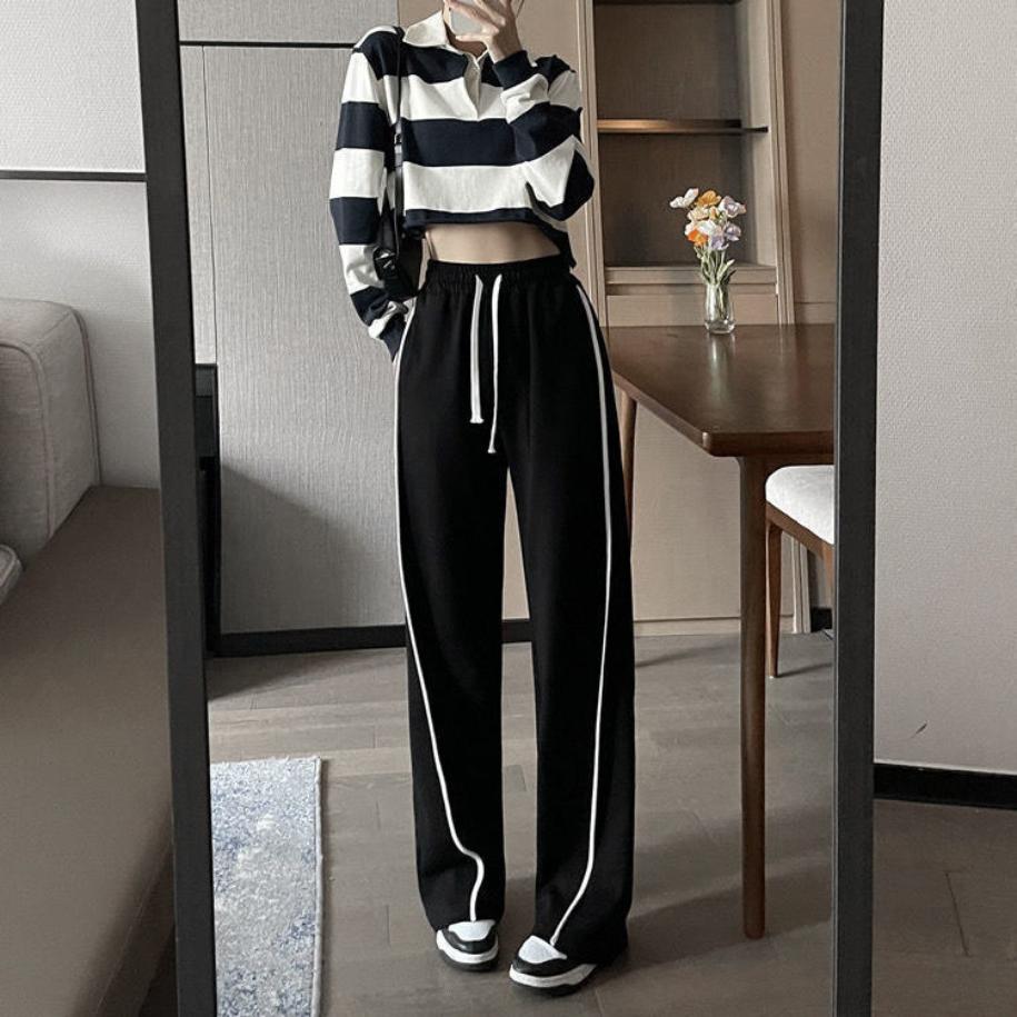 Широкие брюки для женщин весной и осенью — свободные и тонкие, с завышенной талией, для спорта и отдыха, с прямой трубкой и брюками для швабры. M чёрный
Широкие брюки для женщин весной и осенью — свободные и тонкие, с завышенной талией, для спорта и отдыха, с прямой трубкой и брюками для швабры. M чёрный