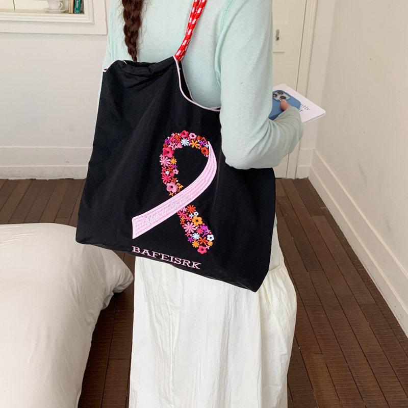 Japanese-style embroidered silk scarf ribb women s bag2026New large-capacity shoulder bag shopping bag drawstring eco-friendly чёрный
Japanese-style embroidered silk scarf ribb women s bag2026New large-capacity shoulder bag shopping bag drawstring eco-friendly чёрный