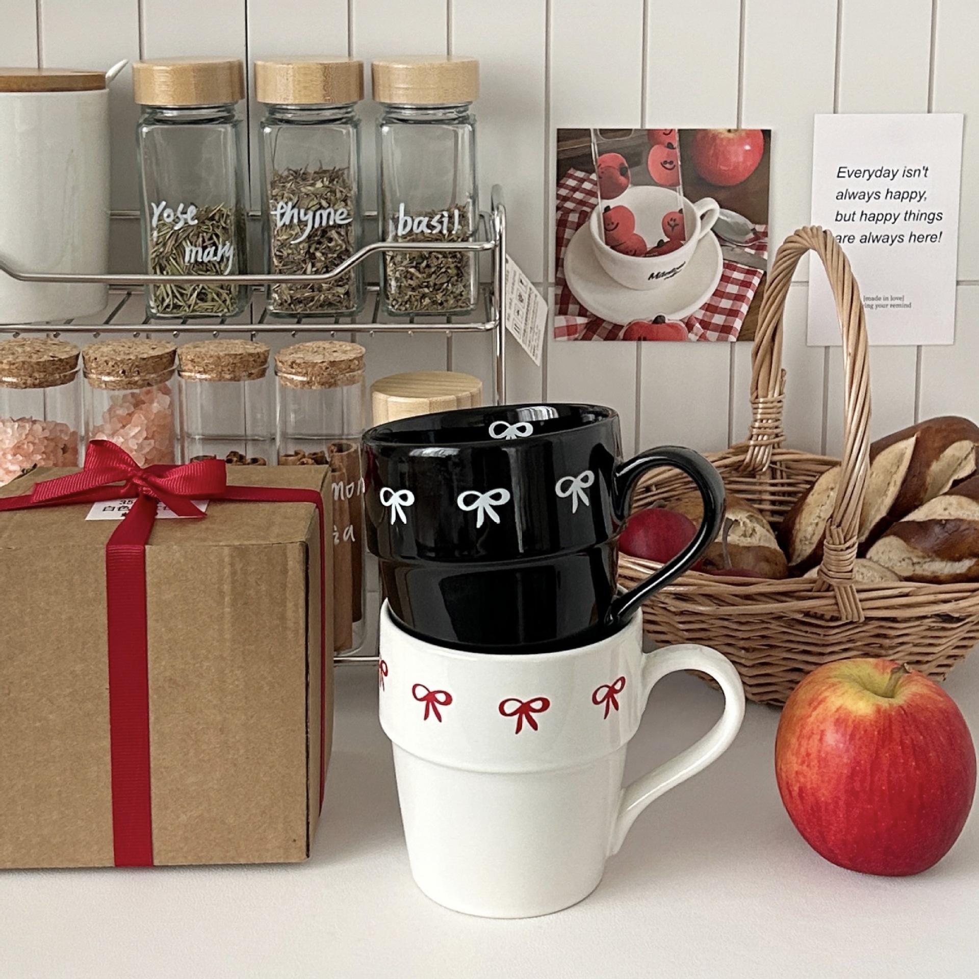 Korean Blogger Style Bordeaux Red Bow Ceramic Coffee Cup - Cute Hand-Painted Design, Ideal Birthday Gift 201-300ml білий
Korean Blogger Style Bordeaux Red Bow Ceramic Coffee Cup - Cute Hand-Painted Design, Ideal Birthday Gift 201-300ml білий