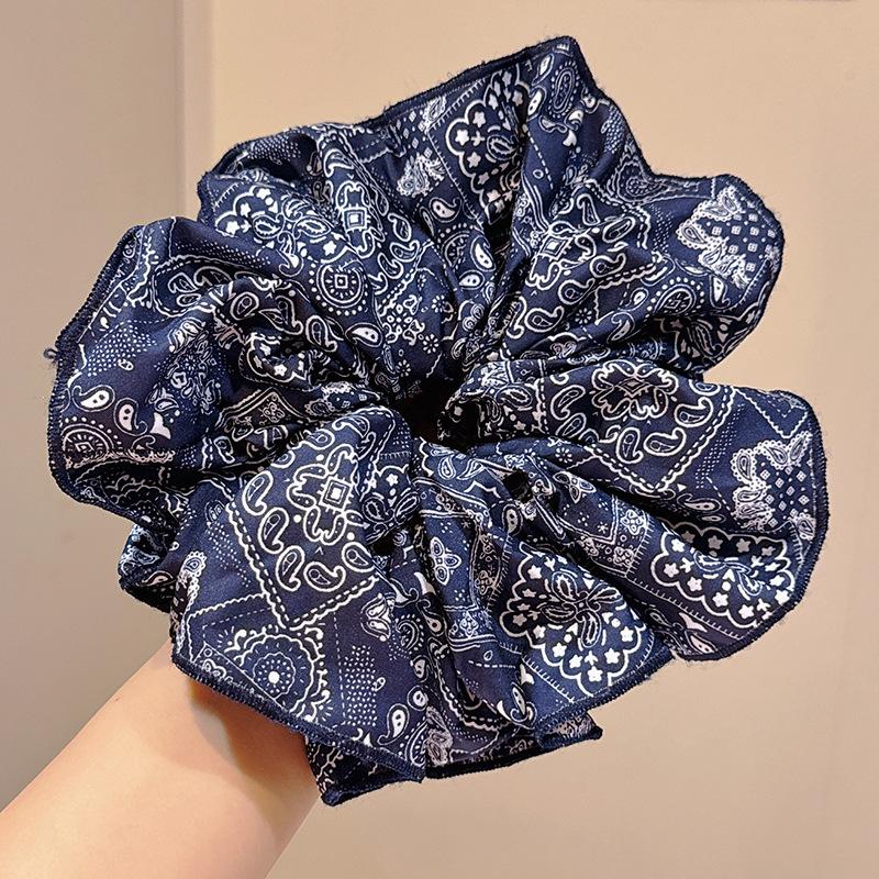 Palace Retro Ethnic Style Scrunchies Women Elastic Hair Rubber Bands Accessories Tie Hair Ring Rope Headdress Headwear Ornament about 20 cm Темно-синій
Palace Retro Ethnic Style Scrunchies Women Elastic Hair Rubber Bands Accessories Tie Hair Ring Rope Headdress Headwear Ornament about 20 cm Темно-синій