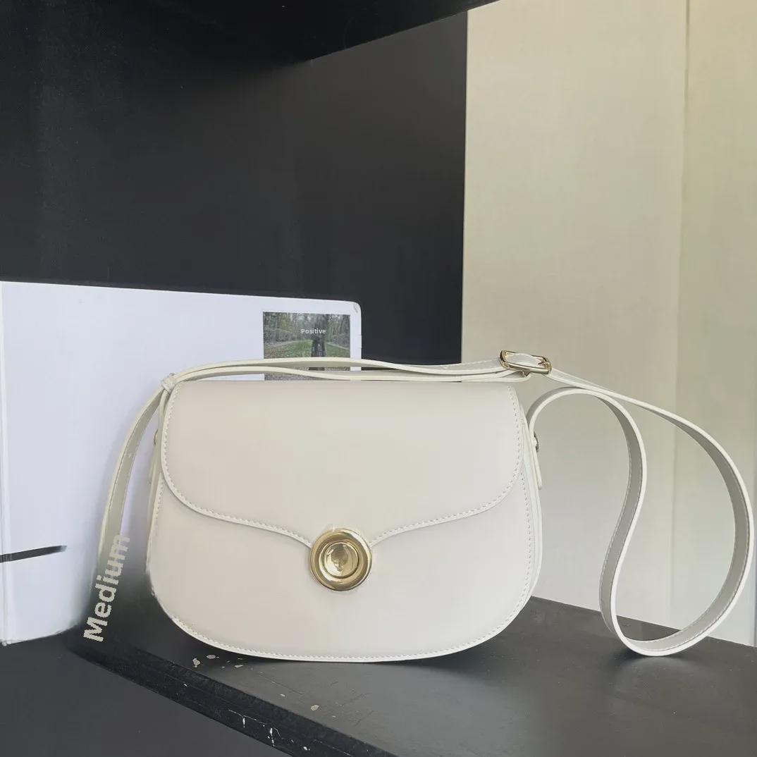 Women s High-Grade Genuine Leather Saddle Messenger Bag, First Layer Cowhide Shoulder Bag with Flip Lock.
Women s High-Grade Genuine Leather Saddle Messenger Bag, First Layer Cowhide Shoulder Bag with Flip Lock.