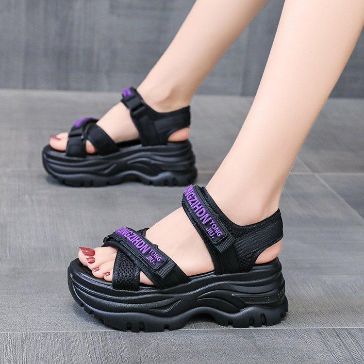 Sports sandals women s 2024 new summer trendy with muffin platform casual fashion outer wear beach women s shoes 40
Sports sandals women s 2024 new summer trendy with muffin platform casual fashion outer wear beach women s shoes 40