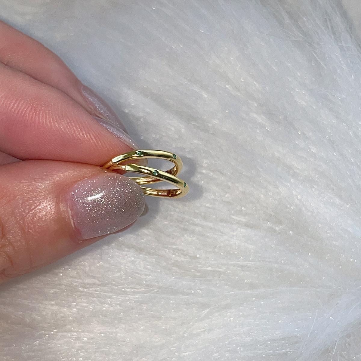 Серьги-кольца из стерлингового серебра 925 пробы, женские, нишевый дизайн, высококачественные цветные, маленькие пряжки из циркония, осенние новые серьги 925 silver
Серьги-кольца из стерлингового серебра 925 пробы, женские, нишевый дизайн, высококачественные цветные, маленькие пряжки из циркония, осенние новые серьги 925 silver