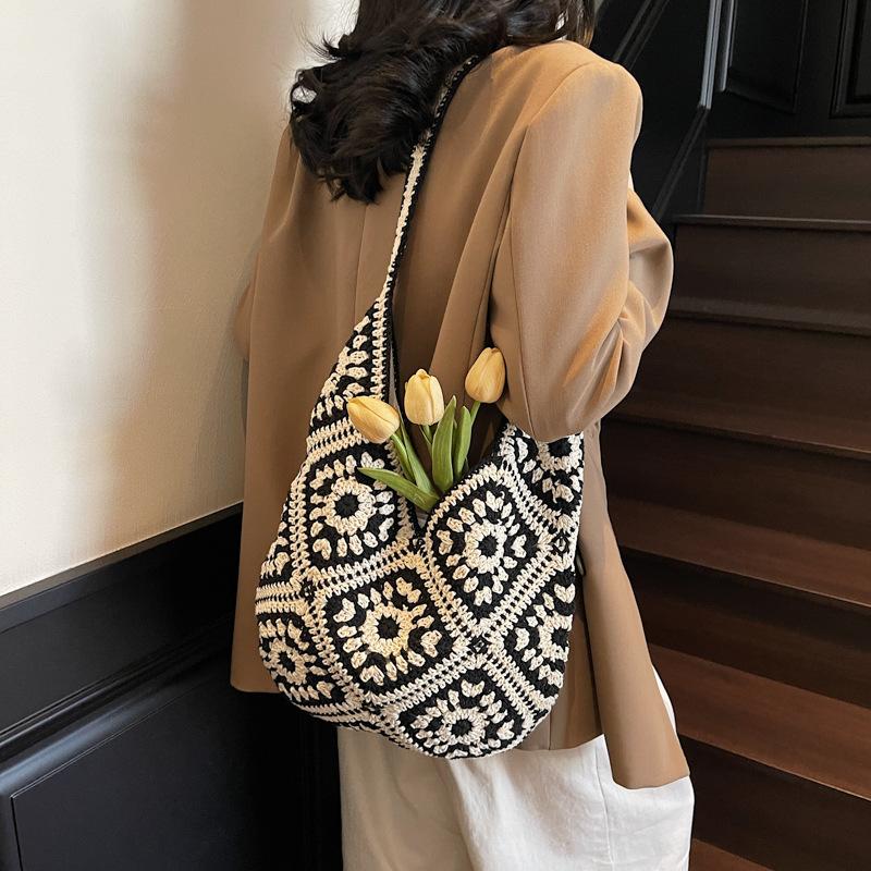 2025 лето новая вязаная сумка-тоут городская простая наплечная сумка женская отпускной ветер дорожная приморская сумка 33*9*25 чёрный
2025 лето новая вязаная сумка-тоут городская простая наплечная сумка женская отпускной ветер дорожная приморская сумка 33*9*25 чёрный