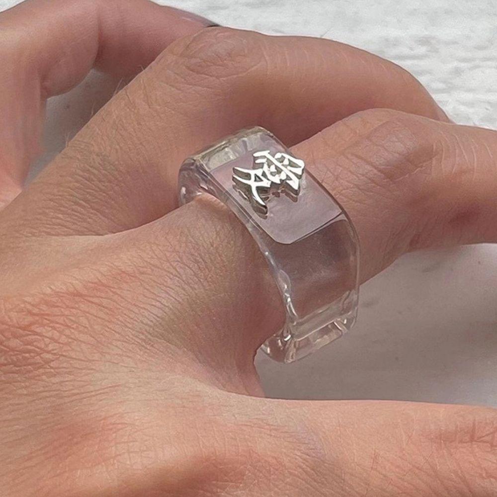 Кольцо в стиле панк с китайским иероглифом «Любовь», ювелирные изделия в корейском стиле, прозрачное кольцо, женские ювелирные аксессуары 
Кольцо в стиле панк с китайским иероглифом «Любовь», ювелирные изделия в корейском стиле, прозрачное кольцо, женские ювелирные аксессуары