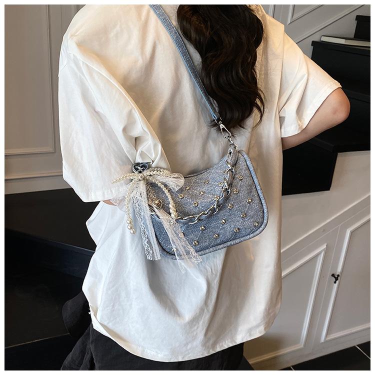 Spring and summer new bag chain bag sweet and cute underarm bag fashionable shoulder messenger bag women синий
Spring and summer new bag chain bag sweet and cute underarm bag fashionable shoulder messenger bag women синий