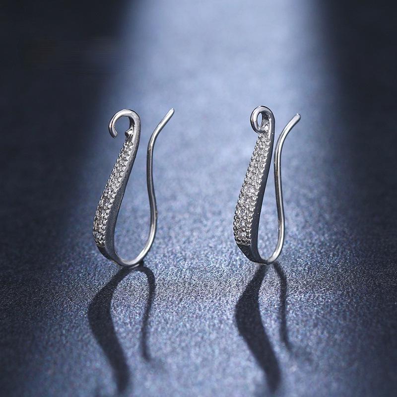 18K Gold-Plated Copper U-Shaped Ear Hooks with Zircon for DIY Earrings, Available in Three Colors
18K Gold-Plated Copper U-Shaped Ear Hooks with Zircon for DIY Earrings, Available in Three Colors