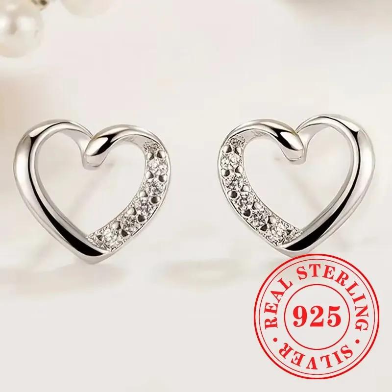 Exquisite Love Heart Shape Stud Earrings Sterling Silver Swanking Shiny White Cubic Zircon Jewelry Engagement Jewelry
Exquisite Love Heart Shape Stud Earrings Sterling Silver Swanking Shiny White Cubic Zircon Jewelry Engagement Jewelry