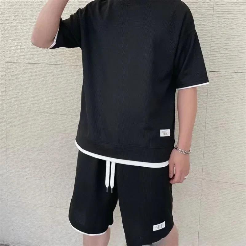 New Waffle Suit Men s Summer Explosion Short-sleeved T-shirt Men s Fake Two-piece Five-point Pants Suit Spot Batch Ropa XXXXL
New Waffle Suit Men s Summer Explosion Short-sleeved T-shirt Men s Fake Two-piece Five-point Pants Suit Spot Batch Ropa XXXXL