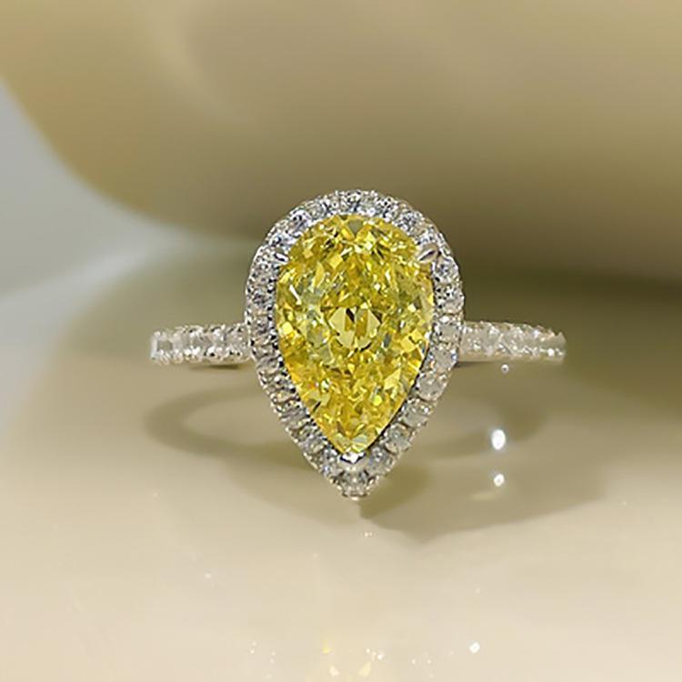 Pear-Shaped Yellow Zircon Ring: S925 Sterling Silver, Gold-Plated, European & American Fashion. US Size 6
Pear-Shaped Yellow Zircon Ring: S925 Sterling Silver, Gold-Plated, European & American Fashion. US Size 6