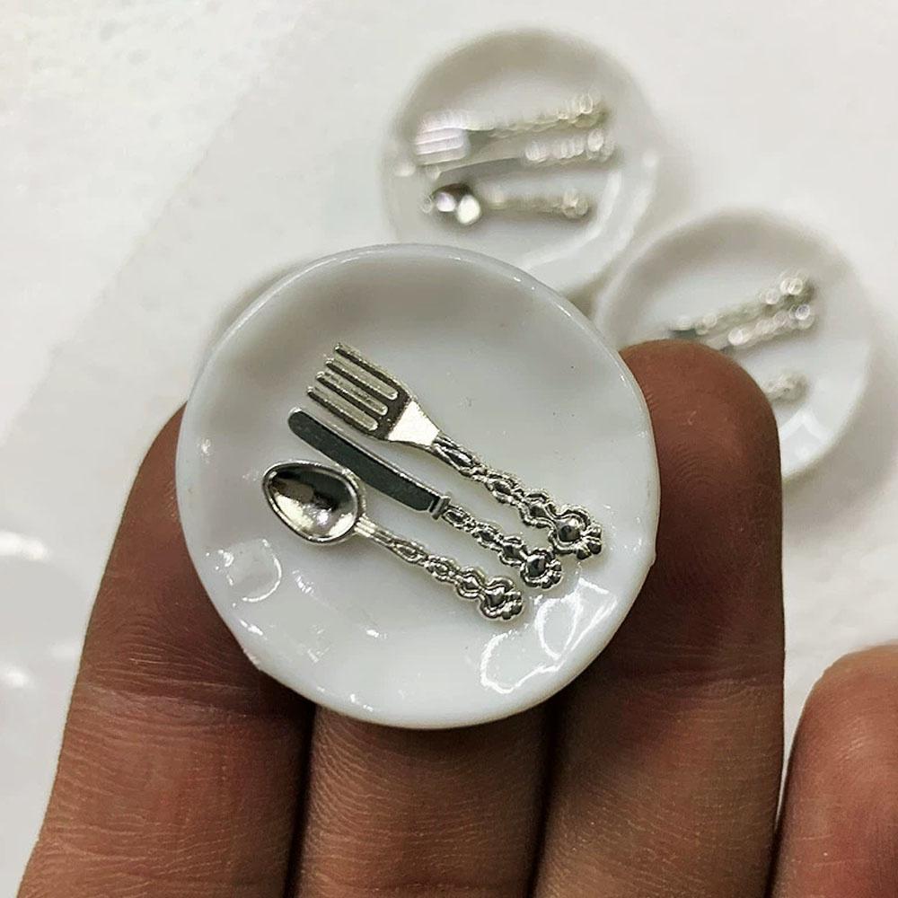 16 шт./4 шт. Миниатюрный набор посуды для кукольного домика, тарелка, имитация ножа/вилки/ложки, аксессуары для украшения кукольного домика своими руками 16pcs
16 шт./4 шт. Миниатюрный набор посуды для кукольного домика, тарелка, имитация ножа/вилки/ложки, аксессуары для украшения кукольного домика своими руками 16pcs