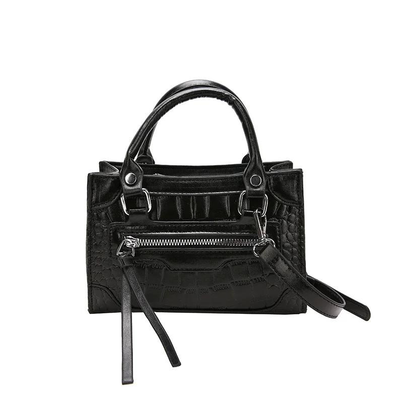 Fashion Alligator Pattern Dazzle Leather Women Designer Purses Shoulder Bag Woman Handle Crossbody Satchel Lady Handbag Bag 19x13x7cm
Fashion Alligator Pattern Dazzle Leather Women Designer Purses Shoulder Bag Woman Handle Crossbody Satchel Lady Handbag Bag 19x13x7cm