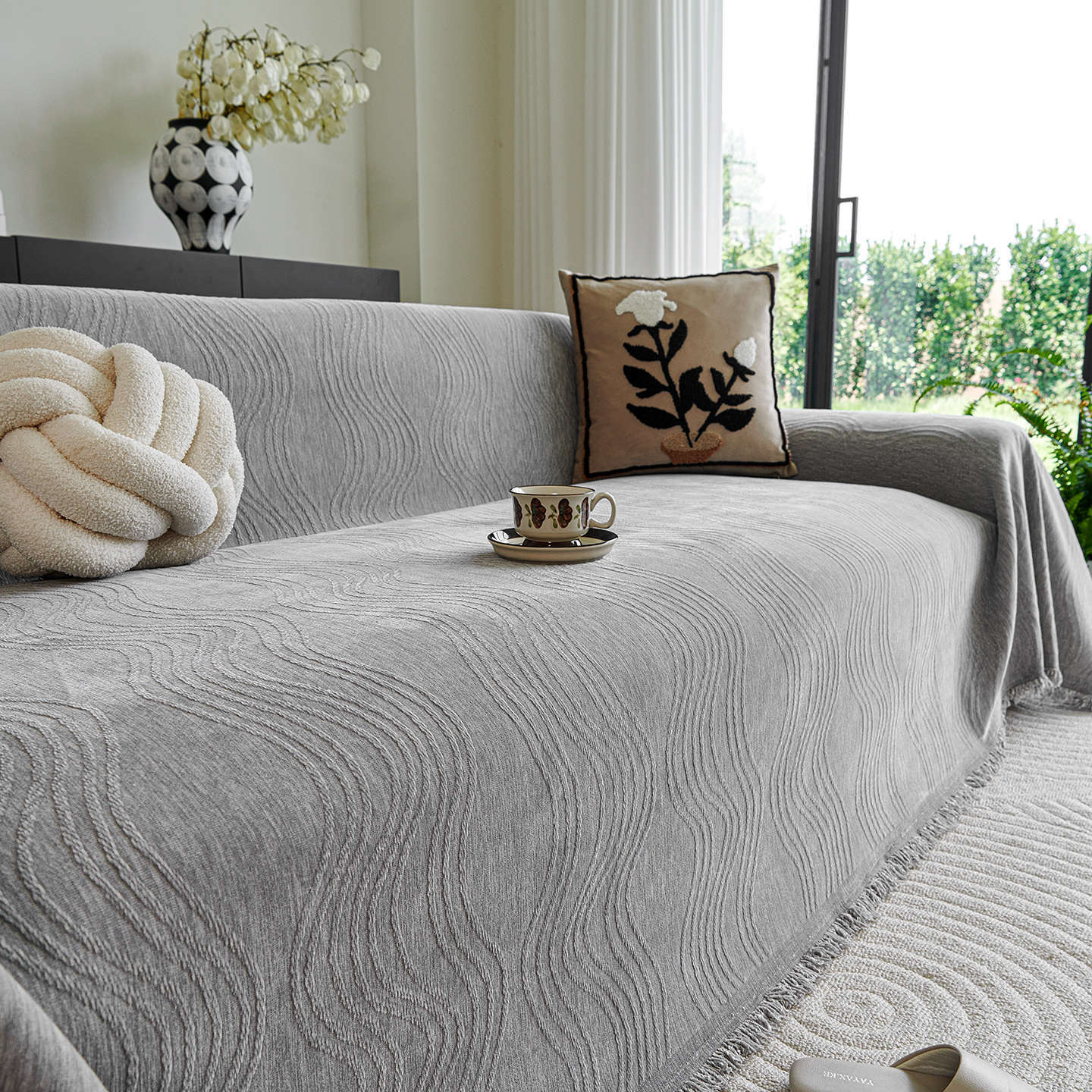 BEPAN 1PC Sofa Towel Solid Color Chenille Simple Modern Sofa Cover Cloth A Whole Piece Full Cover Sofa Cover Blanket Home Textile 180X130CM
BEPAN 1PC Sofa Towel Solid Color Chenille Simple Modern Sofa Cover Cloth A Whole Piece Full Cover Sofa Cover Blanket Home Textile 180X130CM