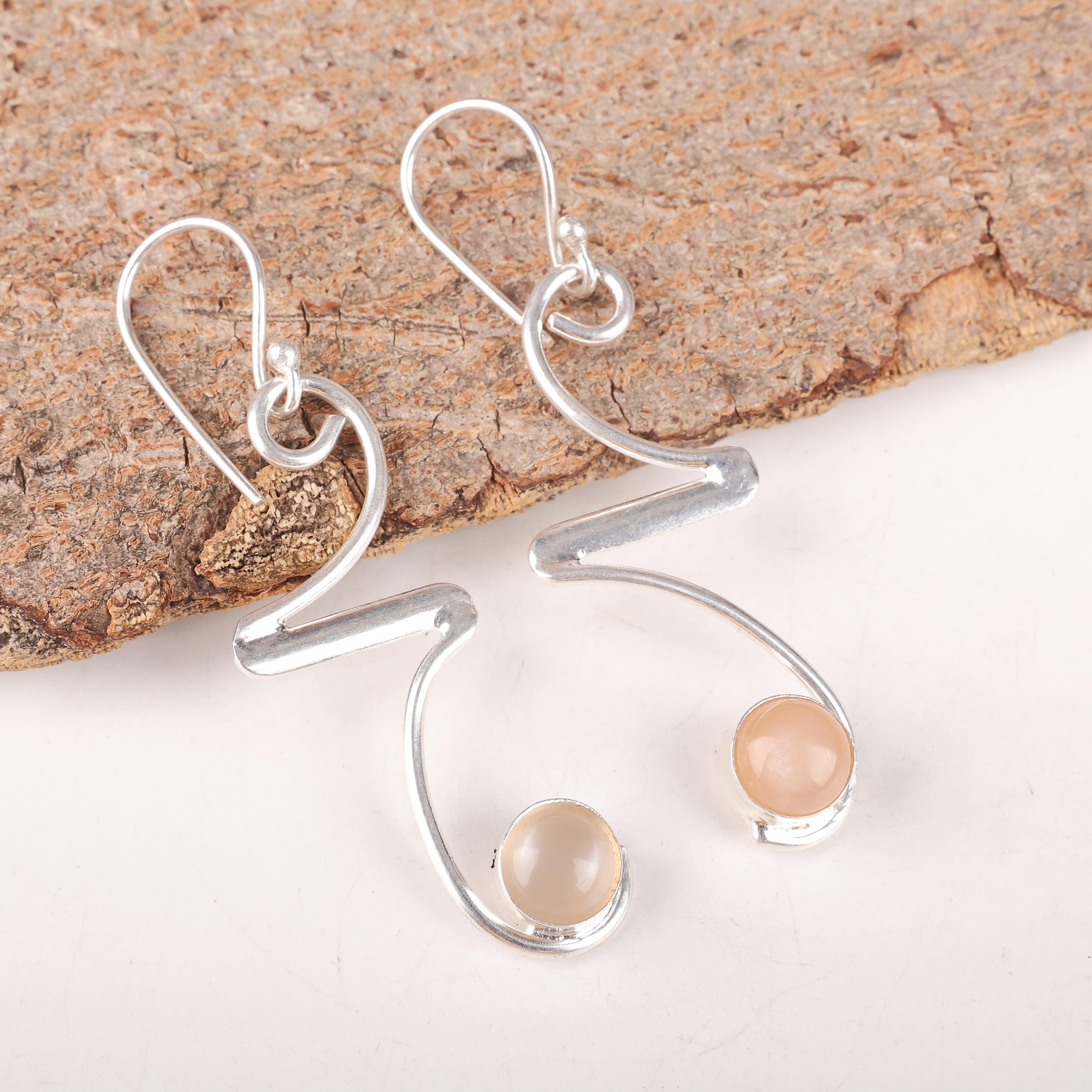 Peach Moonstone Gemstone Jewelry, 925 Solid Sterling Silver Earrings, Handmade Spiritual Earrings For Wedding Gift 2.35 Inches персиковый
Peach Moonstone Gemstone Jewelry, 925 Solid Sterling Silver Earrings, Handmade Spiritual Earrings For Wedding Gift 2.35 Inches персиковый