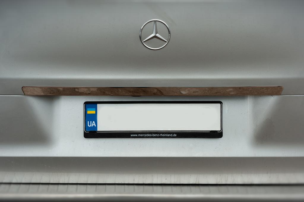 Планка над номером широка (нерж) Carmos - Турецька сталь для Mercedes Vito/V-class W447 2014- мм
Планка над номером широка (нерж) Carmos - Турецька сталь для Mercedes Vito/V-class W447 2014- мм