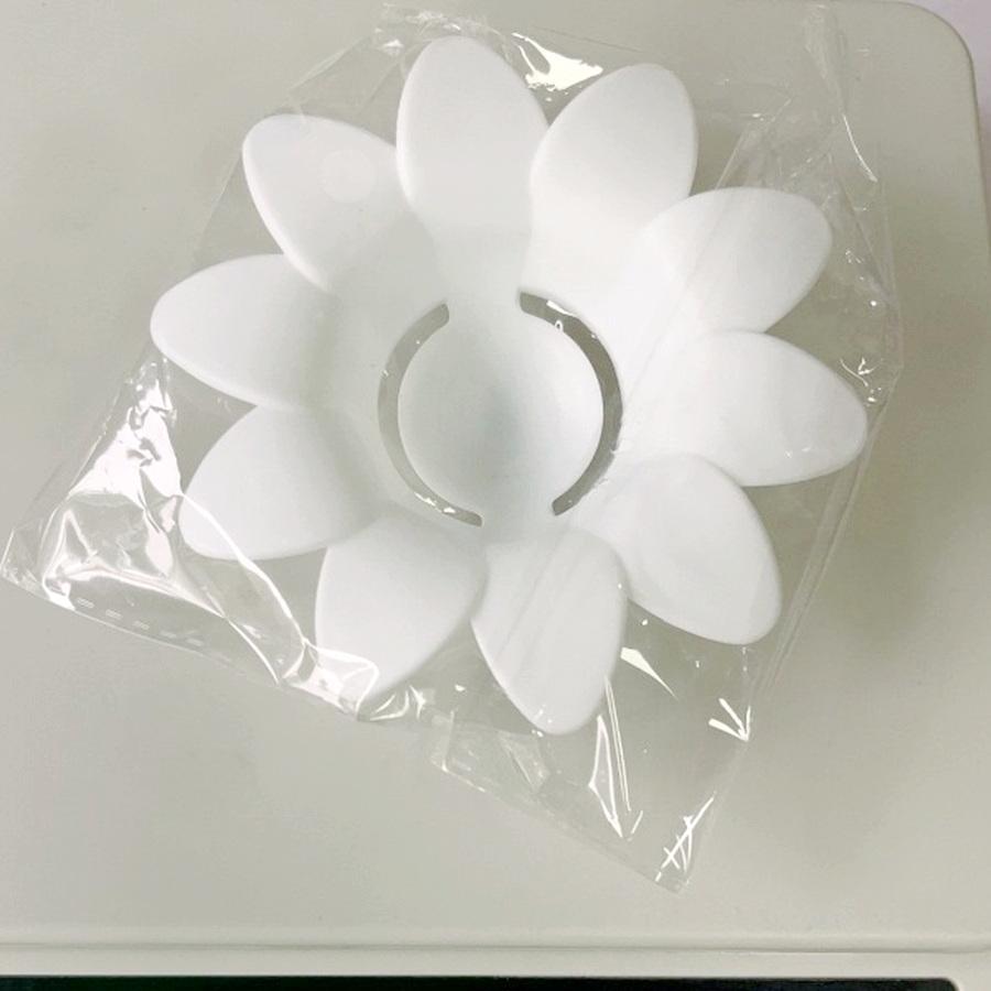 1pc/ Cute Flower Design Egg White Yolk Separator Kitchen Gadgets Baking Tools Egg Extractor белый
1pc/ Cute Flower Design Egg White Yolk Separator Kitchen Gadgets Baking Tools Egg Extractor белый