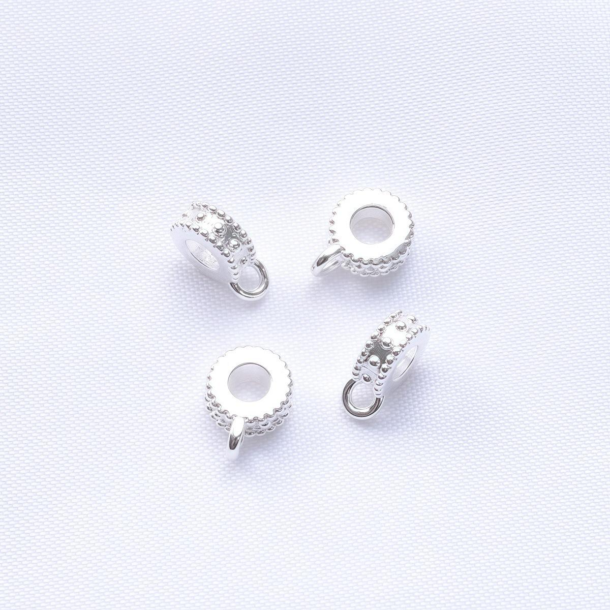 18K Gold-Filled Spacer Beads: Color-Preserving Three-Way Large Hole with Pendant, Ideal for DIY Bracelets and Necklaces.
18K Gold-Filled Spacer Beads: Color-Preserving Three-Way Large Hole with Pendant, Ideal for DIY Bracelets and Necklaces.