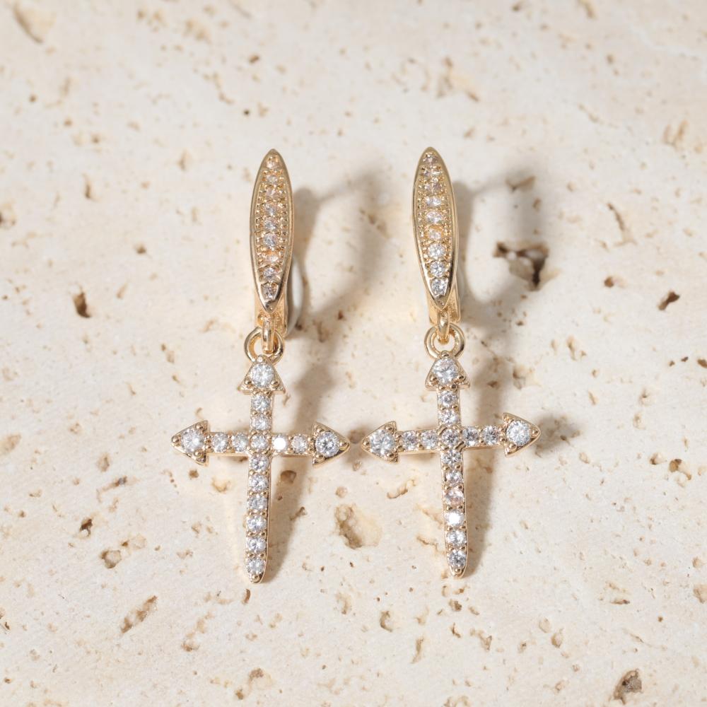 Golden Zirconia Cross Dangle Earrings, Edgy Jewelry for Women золотий
Golden Zirconia Cross Dangle Earrings, Edgy Jewelry for Women золотий