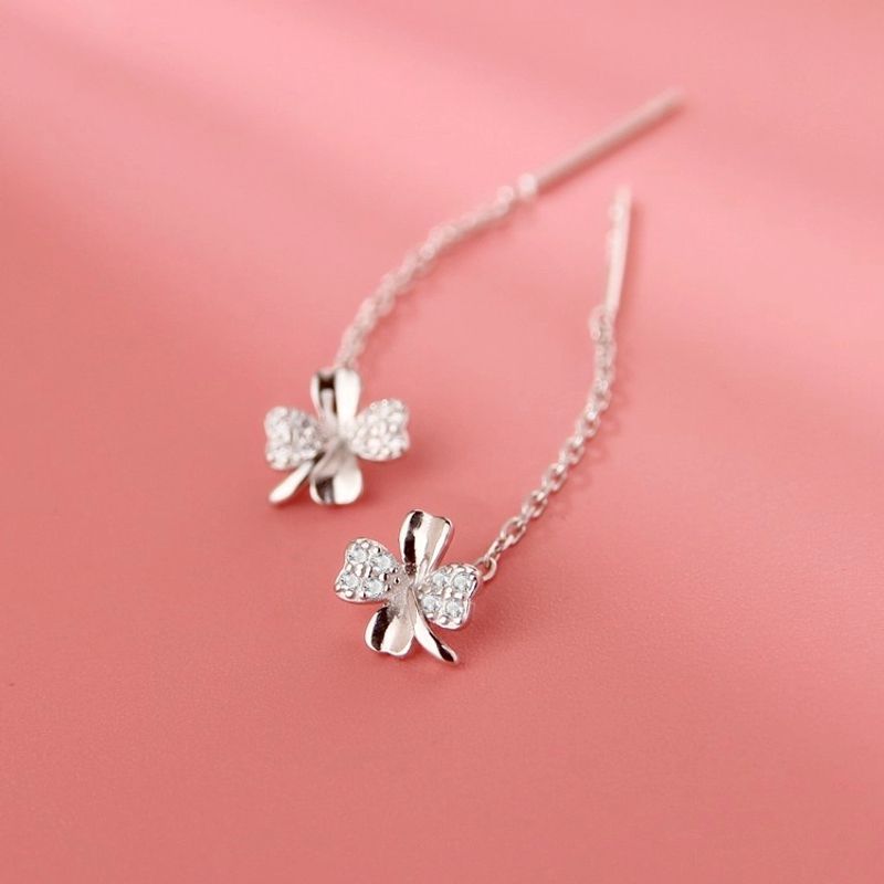 S999 Sterling Silver Lucky Four-Leaf Clover Silver Earrings Women s Delicate Earrings Niche Style Temperament Entry Lux Long Clover Stud Earrings Lucky Four-leaf Clover Ear Line Pair
S999 Sterling Silver Lucky Four-Leaf Clover Silver Earrings Women s Delicate Earrings Niche Style Temperament Entry Lux Long Clover Stud Earrings Lucky Four-leaf Clover Ear Line Pair
