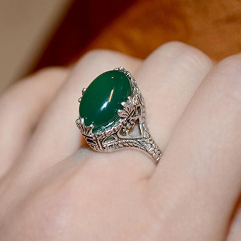 martha in the garret aubrey.green onyx No. 21
martha in the garret aubrey.green onyx No. 21