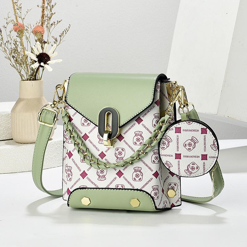 Темперамент и текстура наплечная сумка квадратная вертикальная маленькая квадратная сумка 2025 новая сумка-мессенджер повседневная женская сумка 17*10*20 зелёный
Темперамент и текстура наплечная сумка квадратная вертикальная маленькая квадратная сумка 2025 новая сумка-мессенджер повседневная женская сумка 17*10*20 зелёный