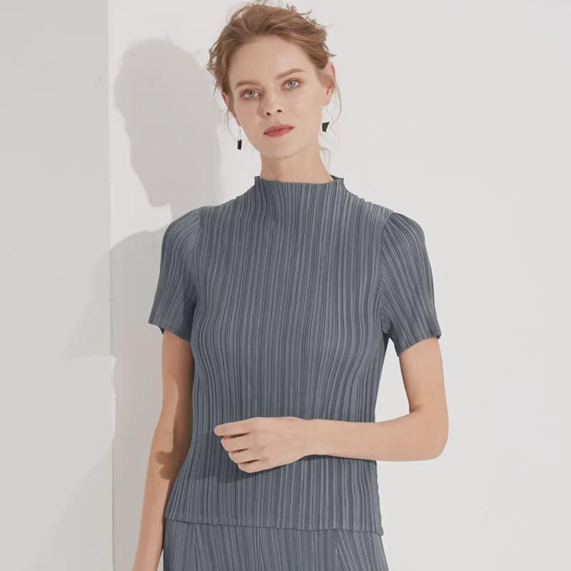 Pleated Short Sleeve Women s Casual Solid Color Summer T-shirt, Comfortable Basic 2025 Collection One Size
Pleated Short Sleeve Women s Casual Solid Color Summer T-shirt, Comfortable Basic 2025 Collection One Size