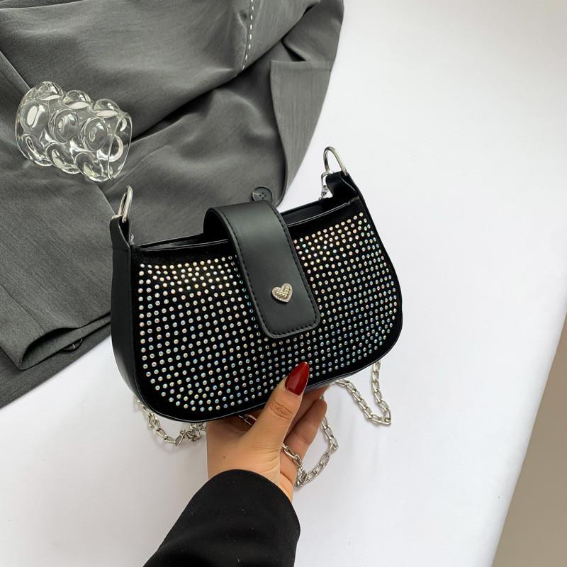 Stylish Black Pu Shoulder Bag For Women With Trendy Casual Streetwear Design Colorful
Stylish Black Pu Shoulder Bag For Women With Trendy Casual Streetwear Design Colorful