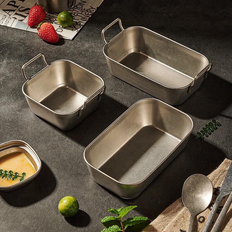 Retro Ceramic Snack Plates with Handles
Retro Ceramic Snack Plates with Handles