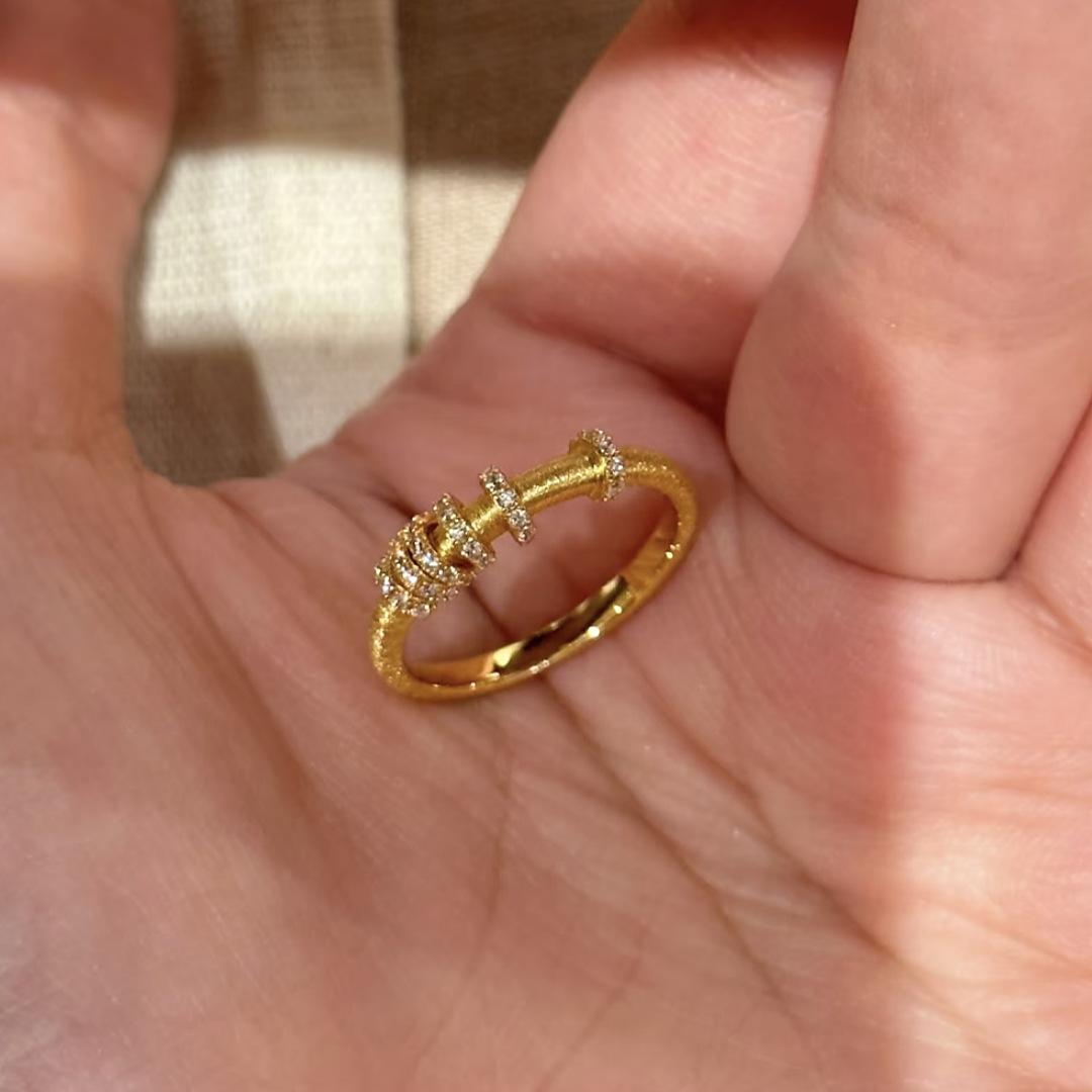 2026 Craft Brushed Point Diamond Gold Running Ring Women s Light Luxury Niche Premium Sense Index Finger Ring no. 6
2026 Craft Brushed Point Diamond Gold Running Ring Women s Light Luxury Niche Premium Sense Index Finger Ring no. 6