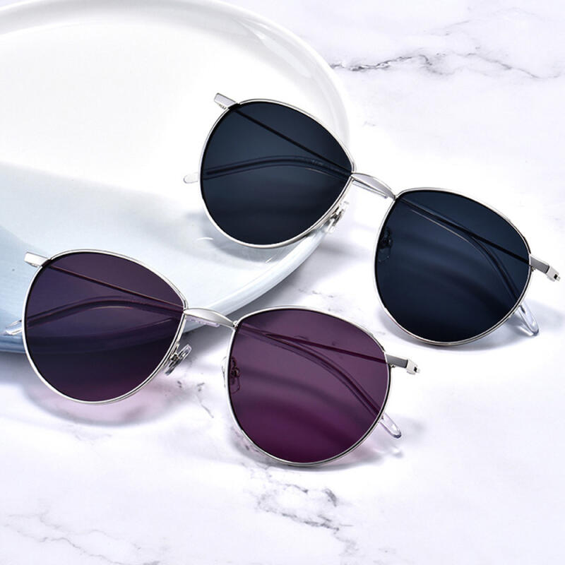 NeoRetro S3807 C4 Navy Sunglasses none
NeoRetro S3807 C4 Navy Sunglasses none