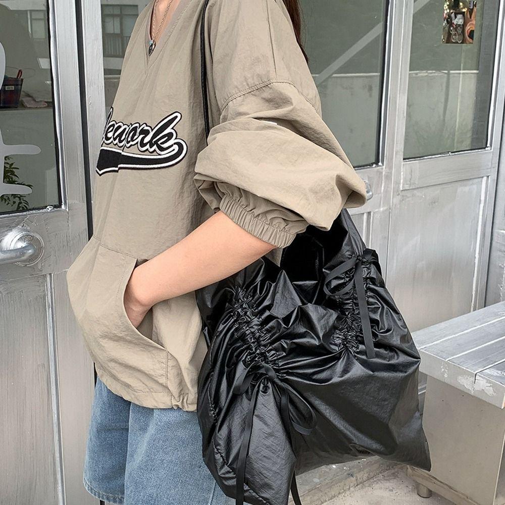 Fold Bow Drawstring Bag Korean Style Silver Tote Bag Fashionable Nylon Ruched Shoulder Bag Women
Fold Bow Drawstring Bag Korean Style Silver Tote Bag Fashionable Nylon Ruched Shoulder Bag Women
