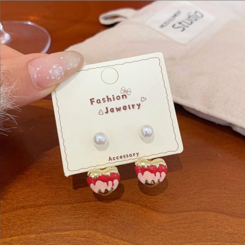Y2K Coffee Color Metal Heart Stud Earrings for Women Simple Design Trendy Elegant Party Jewelry Girl Gift
Y2K Coffee Color Metal Heart Stud Earrings for Women Simple Design Trendy Elegant Party Jewelry Girl Gift