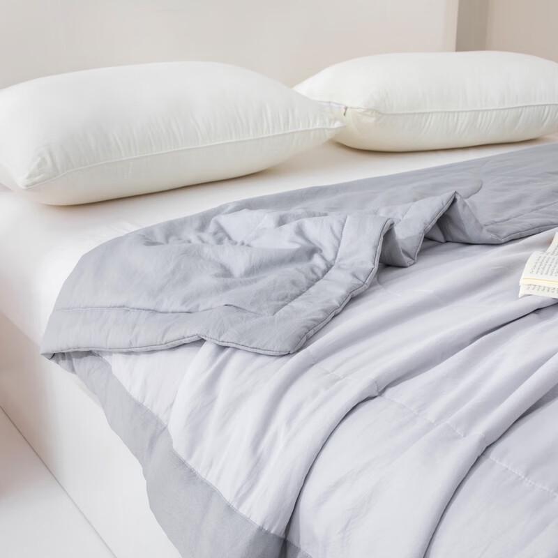 Muji Coconut Milk Cooling Quilt
Muji Coconut Milk Cooling Quilt