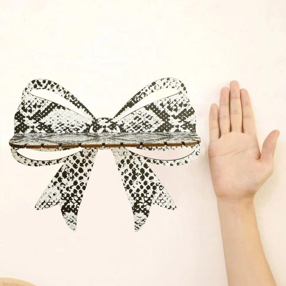 Snake Patterned Hanging Decoration Rack Bowtie Styles Floating Storage Holders for Living Room Style 1
Snake Patterned Hanging Decoration Rack Bowtie Styles Floating Storage Holders for Living Room Style 1