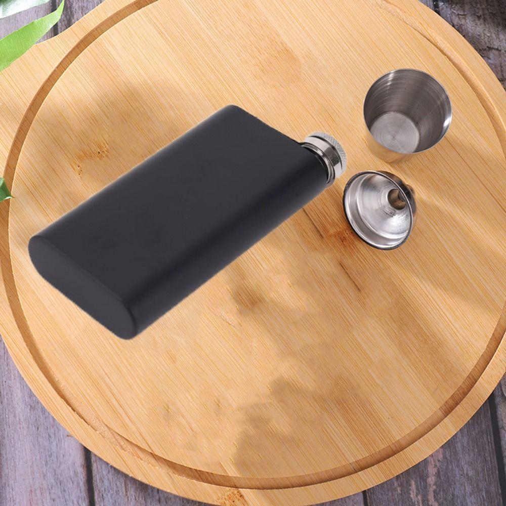 Durable Hip Flask Stainless Steel Whisky Bottle Water Pot Pocket Flagon Outdoor серебряный
Durable Hip Flask Stainless Steel Whisky Bottle Water Pot Pocket Flagon Outdoor серебряный